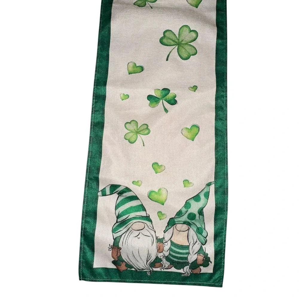 St Patricks Day Gnome‎ Heart Clover Irish Green Table Runner 13
